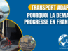 Véhicules Ulysse et accompagnement d’une personne en fauteuil roulant illustrant le transport adapté et les opportunités de franchise en France